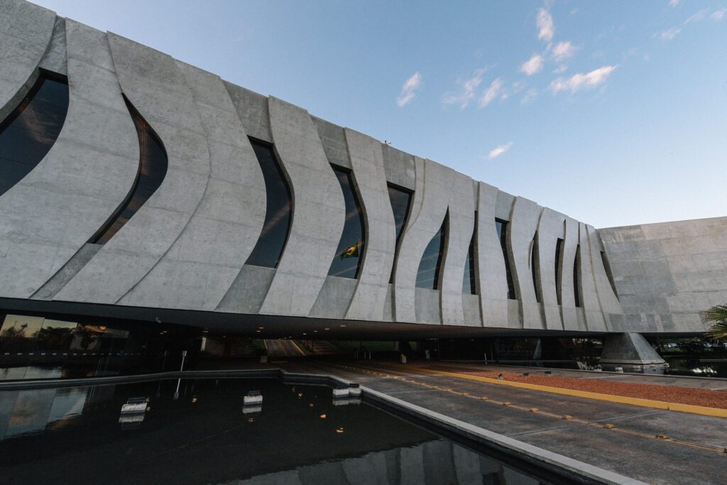 STJ derruba teto de 20 salários mínimos para contribuições a terceiros