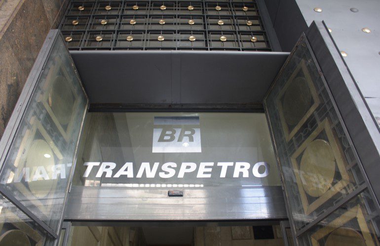 Estaleiros internacionais na frente na licitação da Transpetro