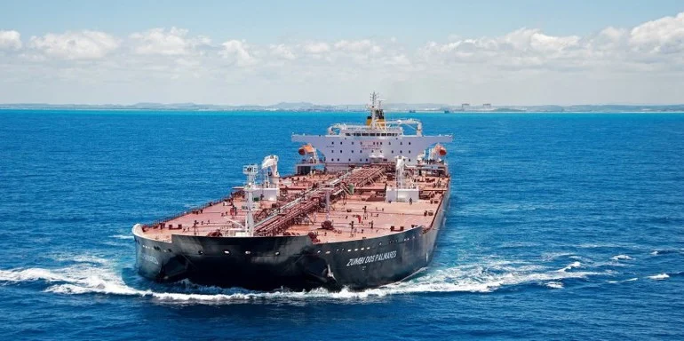 Brasil retoma patamar de importação de óleo da pandemia