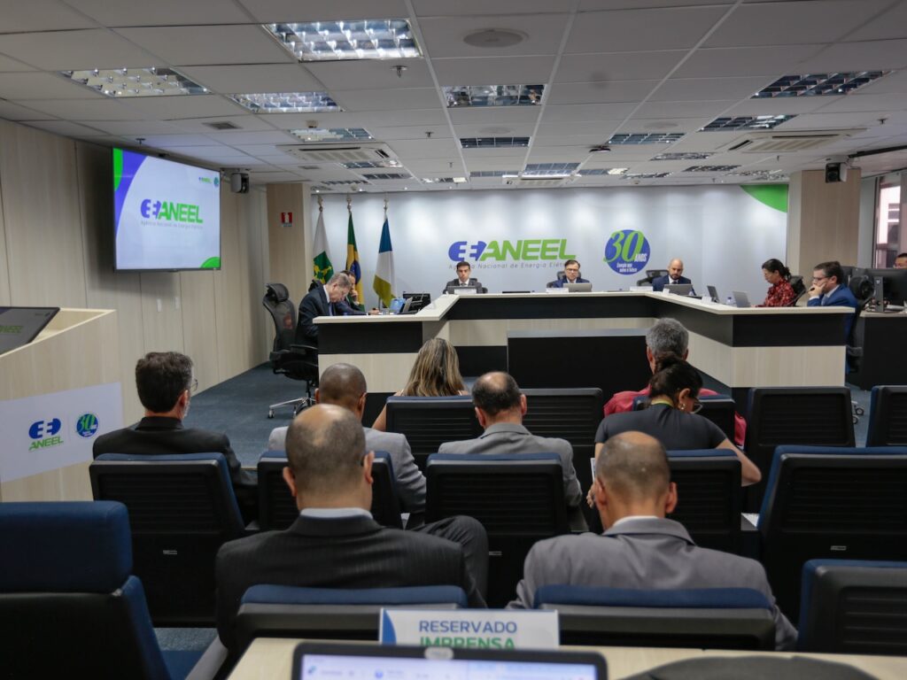 ANEEL instaura consulta pública sobre processo sancionador na CCEE