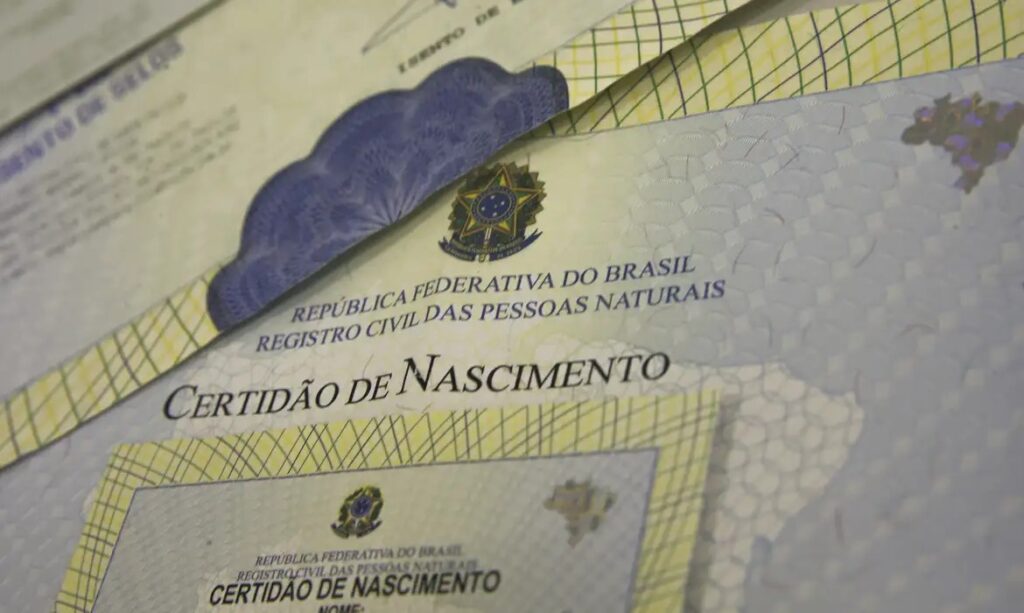 Filho com paternidade reconhecida após morte de trabalhador pode pedir indenização