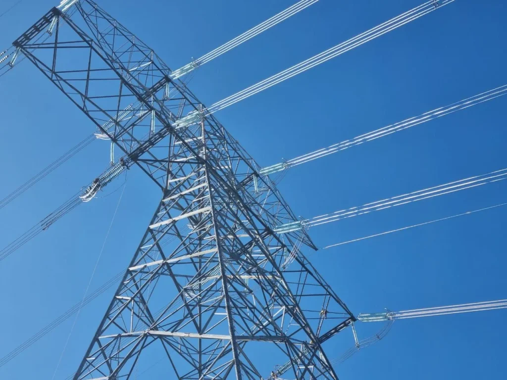 ONS define prêmio mínimo e regras para data centers disputarem transmissão