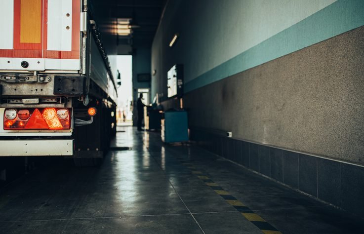Transportadora não poderá circular com caminhão penhorado para pagar dívida trabalhista