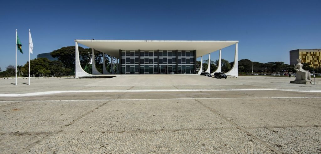 STF fixa critérios para multa a empresas com dívida tributária que distribuem lucros 
